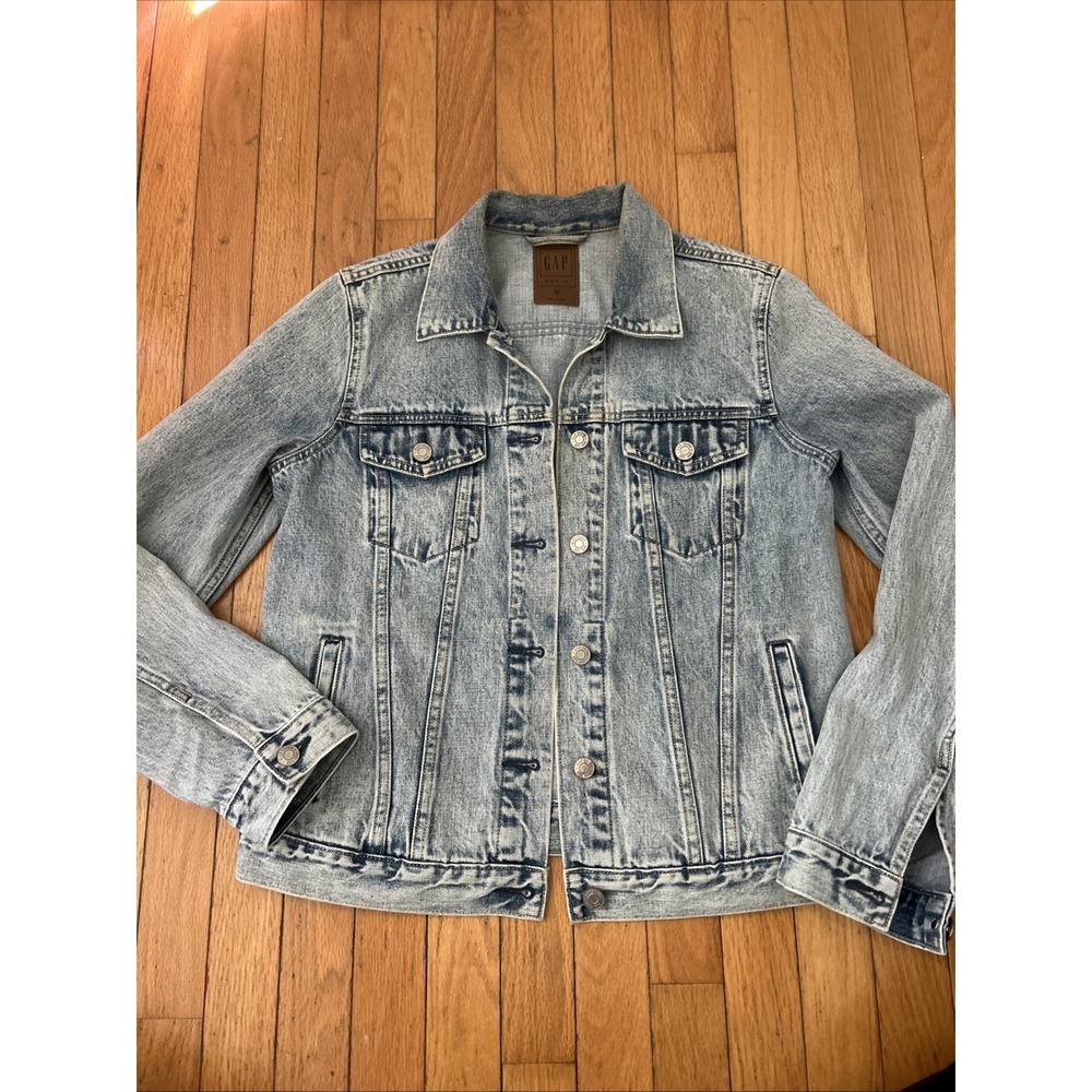 Gap Retro Vintage Style Denim Jacket Mens MED Light Wash Trucker Faded Bomber